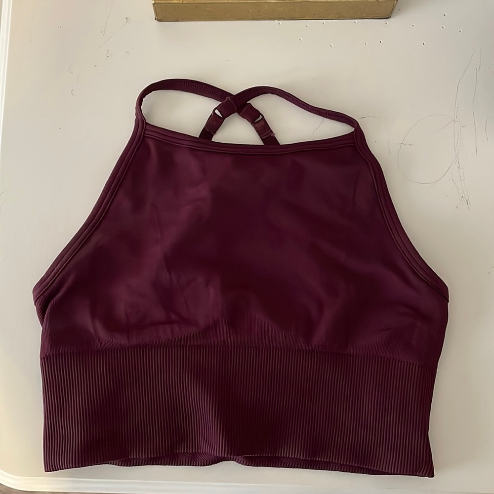 LuLu Lemon sports bra - Picture 1 of 3